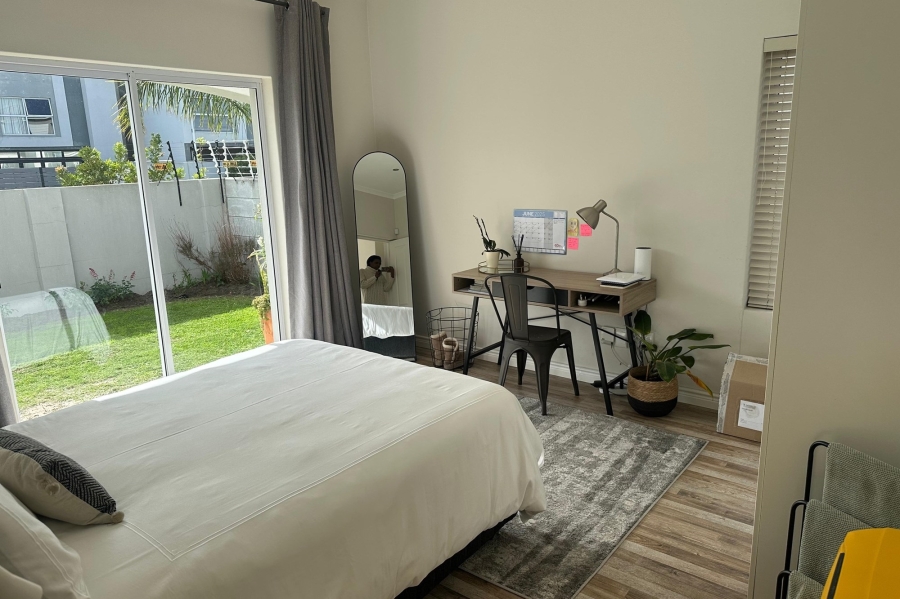 To Let 4 Bedroom Property for Rent in Parklands North Western Cape